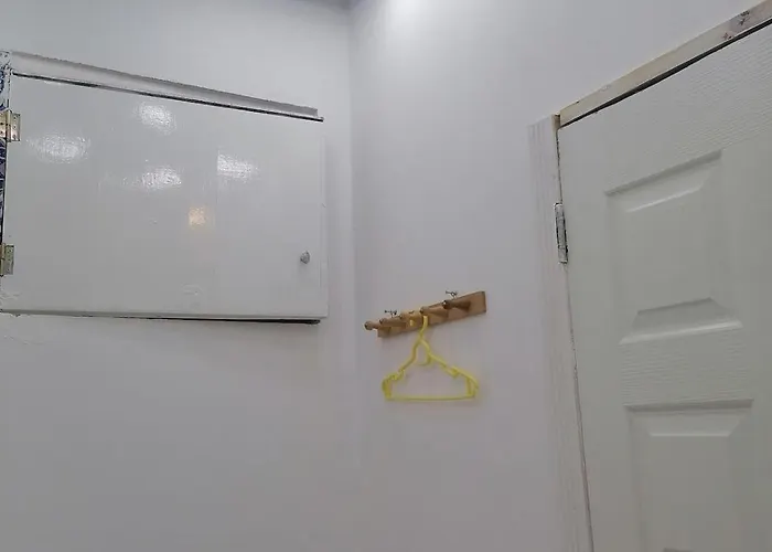 Room1 A In Of 4 *